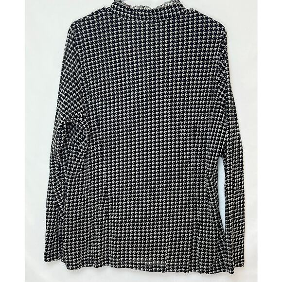 Coldwater Creek Womens 2X Black White Chevron Print Long Sleeve Pullover Blouse - Picture 2 of 9
